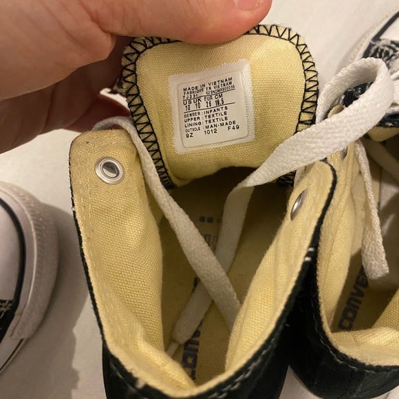 Converse Chuck Taylor All Star Hi Sneaker - Baby / Toddler - Black- size 10 - Picture 6 of 7